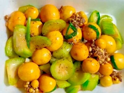 Trứng gà non